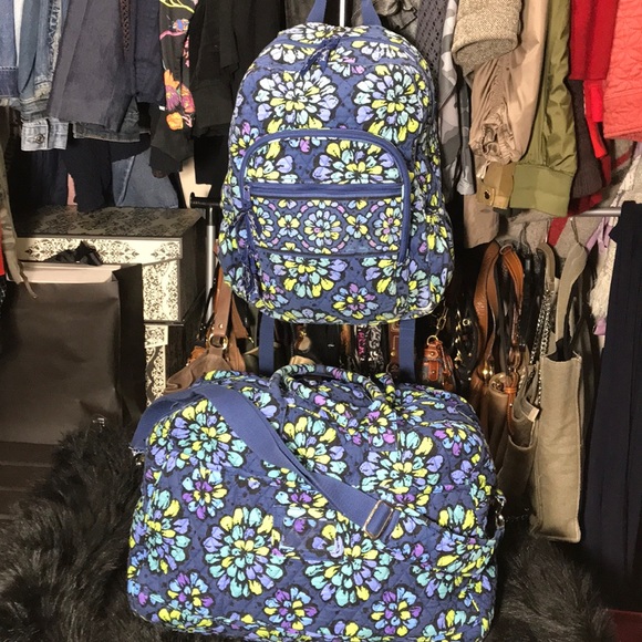 2 Piece VERA BRADLEY Set - Picture 2 of 7